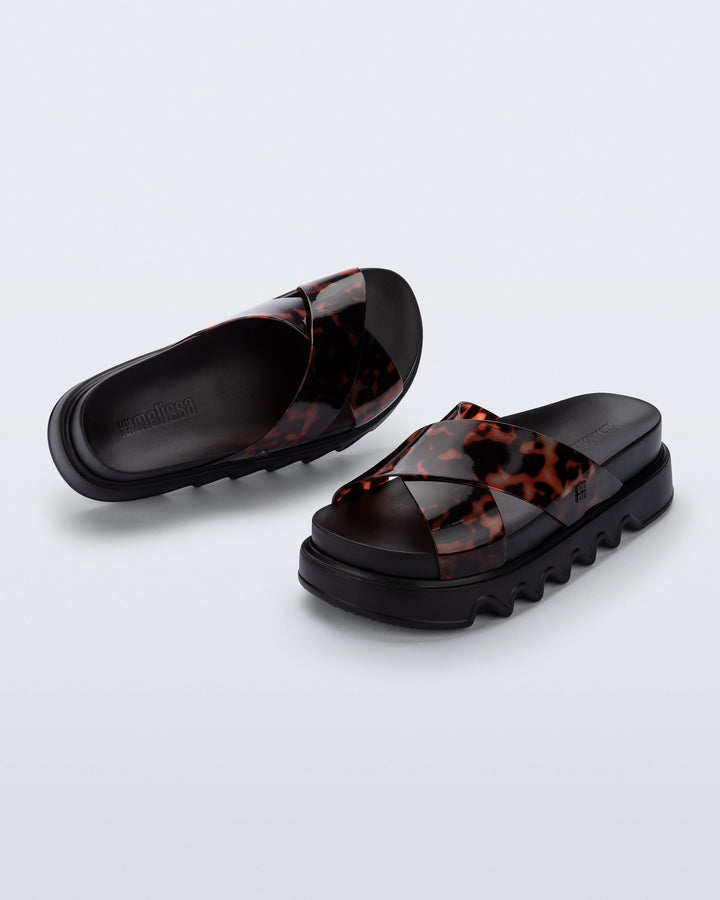 Melissa Cozy Cross Platform